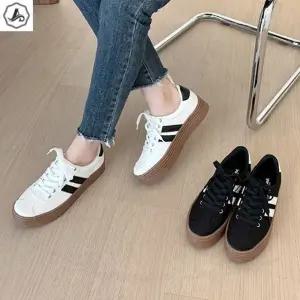 [애슬릿] 키높이 스니커즈 레이스업 라인 통굽 운동화 4cm