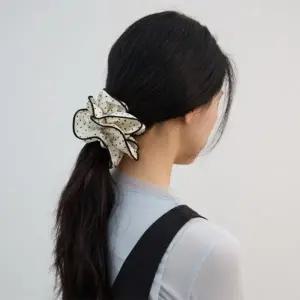 [다잇템] 여자 배색줄 스크런치 도트 클래식 도트슈슈 머리끈_24615669_588872