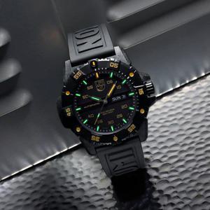 루미녹스 마스터 카본 씰 오토 XS.3865.GOLD 블랙우레탄밴드