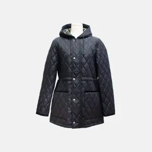 (버버리) 브롬리 퀼팅 재킷(8105107)