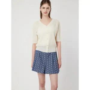 [CC콜렉트](강남점)[CC collect]플라워 버튼 풀오버_C252KSK037