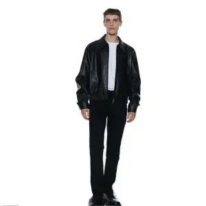 [롯데백화점]플랙 남성 노이커츠 051B 슬림 크롭 블랙진 데님 팬츠 (PJTH5NK051B)