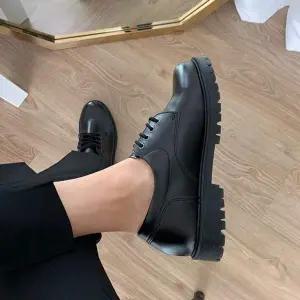 국내제작 남자 볼드 아웃솔 라운드토 클래식 더비슈즈 구두 6SS