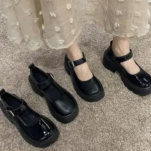 여성 메리제인 로퍼 데일리 캐주얼 버클 여성 통굽 로퍼 슈즈 캐주얼슈즈 펌프스