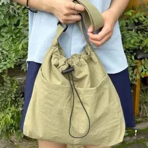 빅사이즈 사각 주머니 데일리 캐주얼 가벼운 크로스백 여성크로스백 빅포켓크로스백