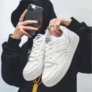 남자 사계절 캐주얼 스니커즈 끈운동화 화이트 단화 WFG2P69