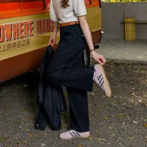 [롯데백화점]피그먼트 멀티 절개 와이드 팬츠