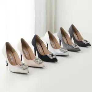 여성신발 국내제작 뾰족코 큐빅 사각 장식 하객룩 펌프스힐Y