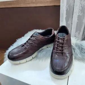 소가죽 남성 중년 캐쥬얼화 B3107