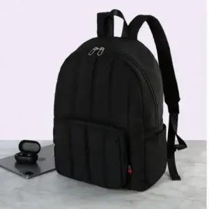 패딩백팩 경량보온성 휴학생 데일리백팩