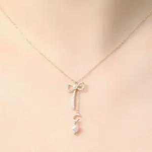 (비쥬홀릭) 실버925 골드도금 리본 진주볼 목걸이 패션목걸이