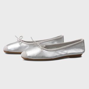 REQINS 흐깡 하모니 에끌라 리본 발레리나 플랫 슈즈 여성 무광 가죽 단화 HA_TT-00050-ARG