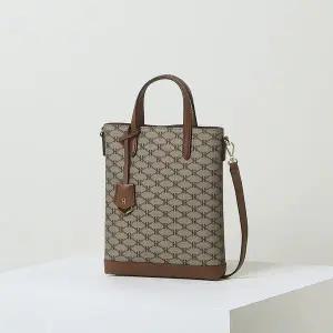 [헤지스](대구신세계)[HAZZYS ACC] 카키 헤리아토 패턴 미니 크로스백  HIBA4E730K2