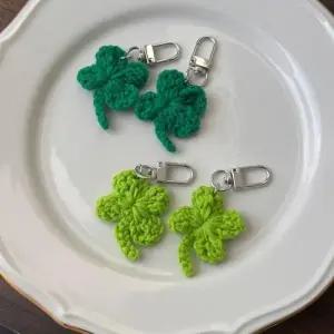 니트 뜨개 네잎클로버 클로버 행운 럭키 초록 그린 그 네잎클로버 럭키 초록 그린