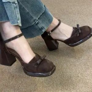 [아리엘스타일]스웨이드 리본포인트 힐 벨리온메리제인펌프스