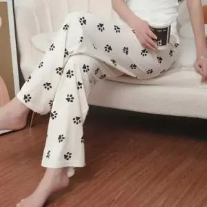 [오노마] ONM 귀여운 강아지 발바닥 프린팅 와이드 트레이닝 바 40820788)