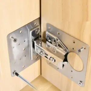 옷장 문짝 보강플레이트 싱크대 경첩 보강판 자석빠찌링 랏지 행복한일상 다재다능