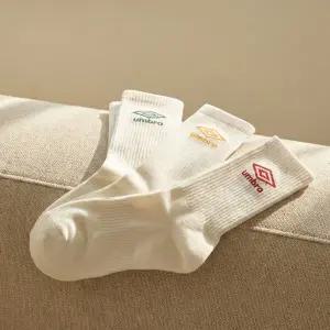 엄브로 UMBRO 에센셜 쿠셔닝 3PACK 크루 삭스 UR123CSC11SCW