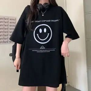 여성 RC02XM67 3컬러 영문레터링 스마일얼굴 여름 반팔티셔츠