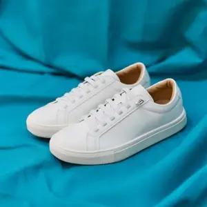 국내제작 남자 미니멀 심플 무지 디테일 베이직 라스트 데일리 캐주얼 스니커즈 6SS