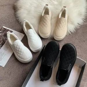 털안감 퀼팅 슬립온 운동화 겨울신발 4cm 키높이 데일리슈즈여성온 겨울온 높이온 기모온 편한온 발편한