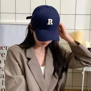 [골드스마일]R로고 여성 볼캡 소두 긴챙 깊은 캡모자