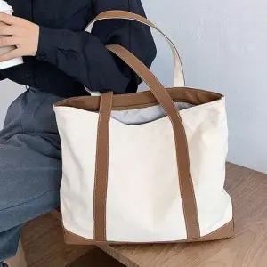 보부상 캔버스 숄더 에코백 배색 라인 너넉한 수납 WBE456A