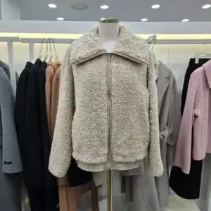 니트 배색 뽀글이 점퍼