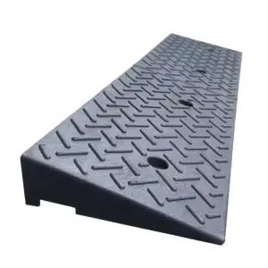 보도블럭 턱 삼각 주차장 오르막 고무 차량 경사 패드 도로