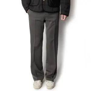 남자 검정색 슬랙스 팬츠 직장인룩 코디 부츠컷 바지 qtZ3+8ojO