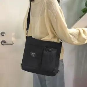 넉넉한 수납 보조 포켓 스트랩조절 크로스백 숄더백 캐주얼여성크로스가방