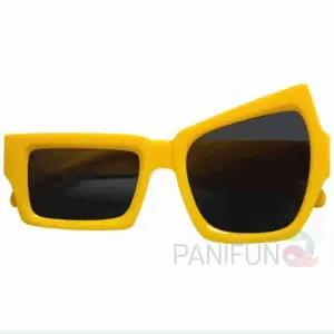 비대칭 선글라스 옐로우 힙한스타일링