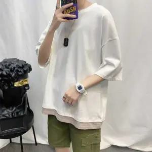 남자 엠티 룩 여름 여행 코디 라운드 반팔 티셔츠