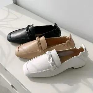 포뇨4  소가죽 포인트 위빙 디테일 여성 데일리 스퀘어 로퍼 슈즈 5FWY