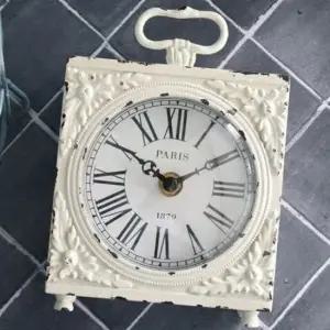 [데코] 빈티지 엔틱 디자인 사각 탁상시계 아날로그형 시계