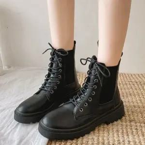 오버솔 통굽 스판밴딩 첼시 레이스업워커 LU503 첼시부츠 미들부츠 워커힐