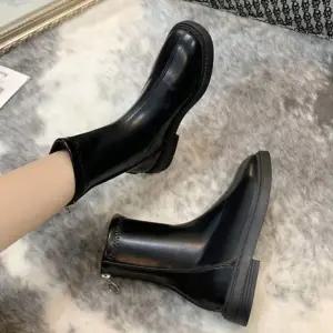 [에이치플러스몰]여성 겨울 방한 보온 고급 정장 구두 발목 앵클 부츠 여성용방한화