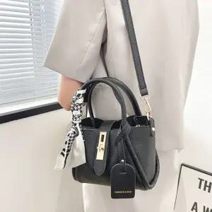 MT_24088 데일리 스카프 미니 토트 크로스백 여성 핸드백 직장인 데일리백