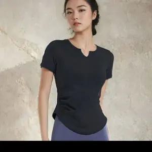 브이넥 반팔 티셔츠 운동 상의