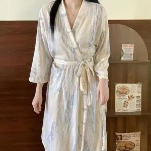 [생활] 소프트 내추럴 베이지 여성 롱 샤워 가운 편안한 잠옷 휴식복