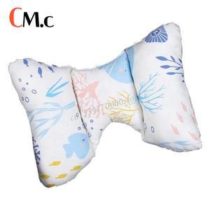 수유쿠션인체 공학적 아기 유모차 쿠션 나비 모양 디자인 자동차 좌석 및 요람 J60B의 목 지원을위한 부드