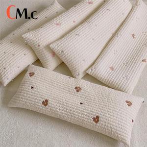 수유쿠션아기 베개, 신생아 플랫 만화 다람쥐 귀여운 곰 자수 퀼트 코튼 쿠션, 머리 보호 20x40Cm