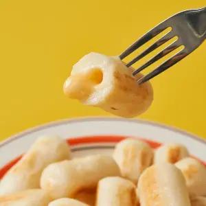 치즈가 주인공 쫀득 우리쌀 모짜렐라 체다 생치즈떡 350g 2팩