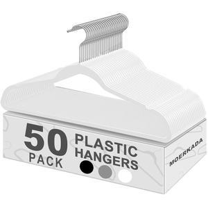 MOERKADA 행거 50팩 초박형 플라스틱 - 공간 있는 옷걸이(17.7인치) 미끄럼 방지 행거(화이트) 슬림 정리를 옷장 홈이 및 위한 기숙사 절약형 옷장