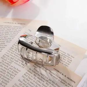 [에이치플러스몰]ToB 메탈 헤어 집게핀 1개