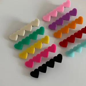 [골드스마일]하트 모양 미니 진주 비비드 아크릴 헤어클립 데일리 y2k 러블리