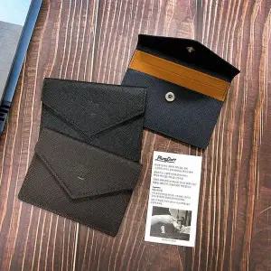 [셀러에이드]TBZ 국산 플럼도트MA1 소가죽 사피아노 컴팩트 똑딱이 카드지갑