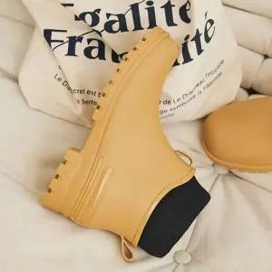 남성 2컬러 캐주얼 겨울 털 숏부츠 작업화 털레인부츠 WFG64KN