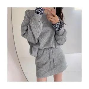 여사친 스커트 미니 투피스 + 긴팔 체크 추동 맨투맨 트렌디 감성 프렌치 휴가 A라인 패치 아이템 시크 HT4