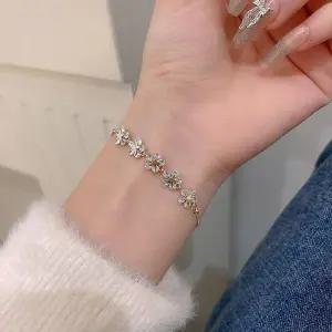 [라일리쥬얼리] Rly 여자팔찌 패션템 써지컬 소재 큐빅포인트 우정